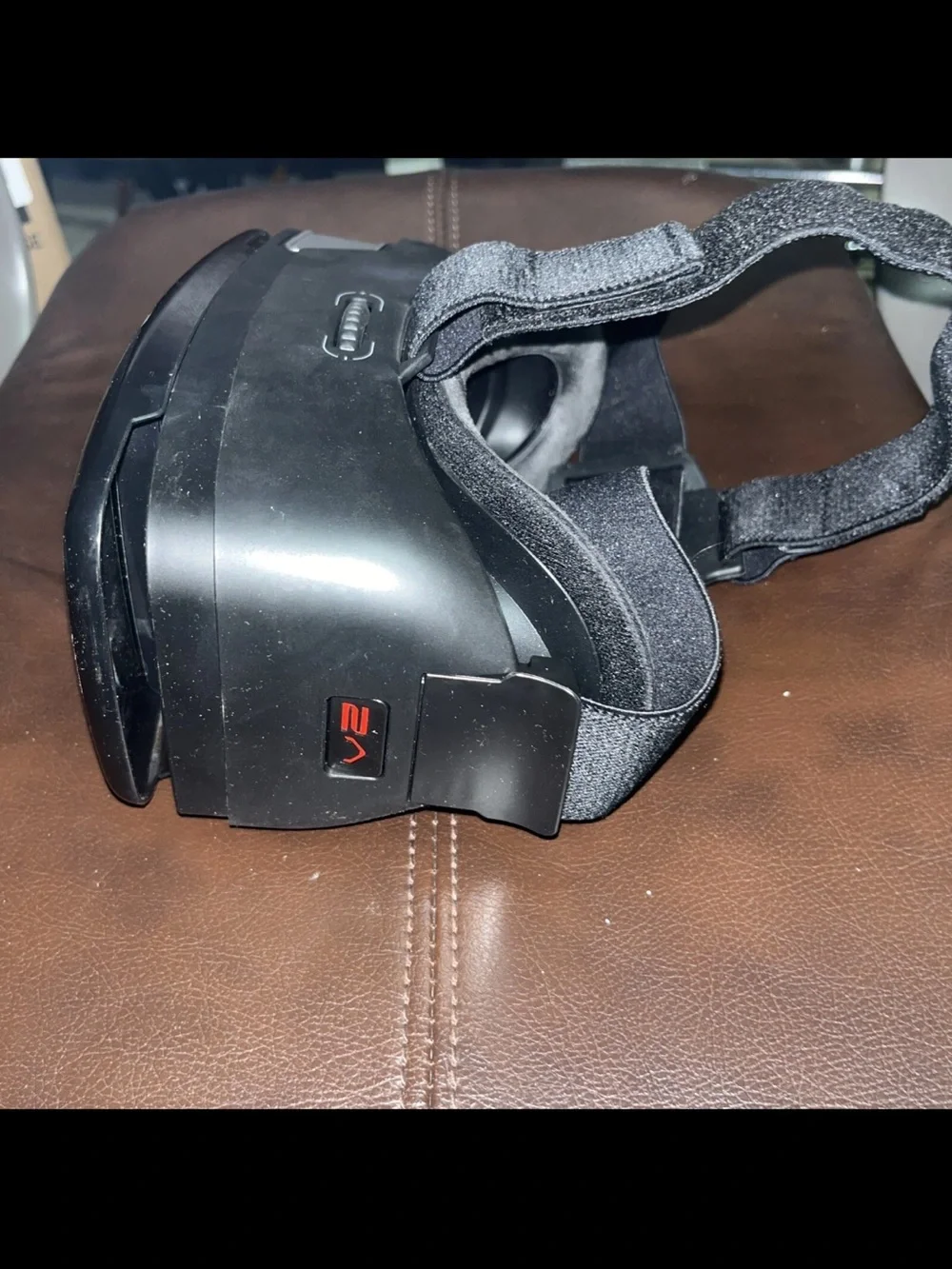 Homido VR Headset V2 for iPhone Android Apple Samsung LG 2000 Apps movies